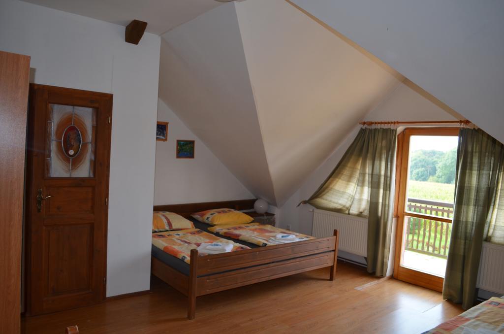 Hotel Famozclub Bakov nad Jizerou Pokój zdjęcie
