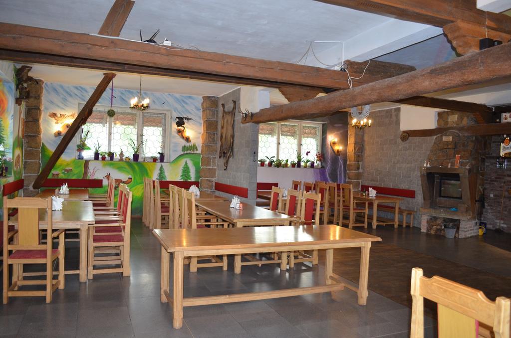 Hotel Famozclub Bakov nad Jizerou Zewnętrze zdjęcie