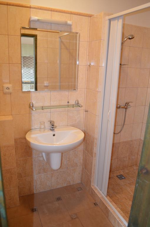 Hotel Famozclub Bakov nad Jizerou Pokój zdjęcie