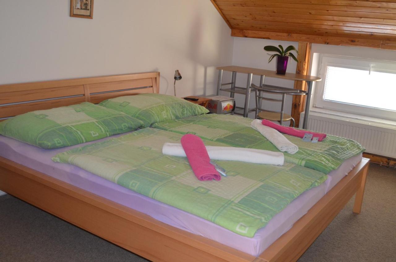 Hotel Famozclub Bakov nad Jizerou Pokój zdjęcie