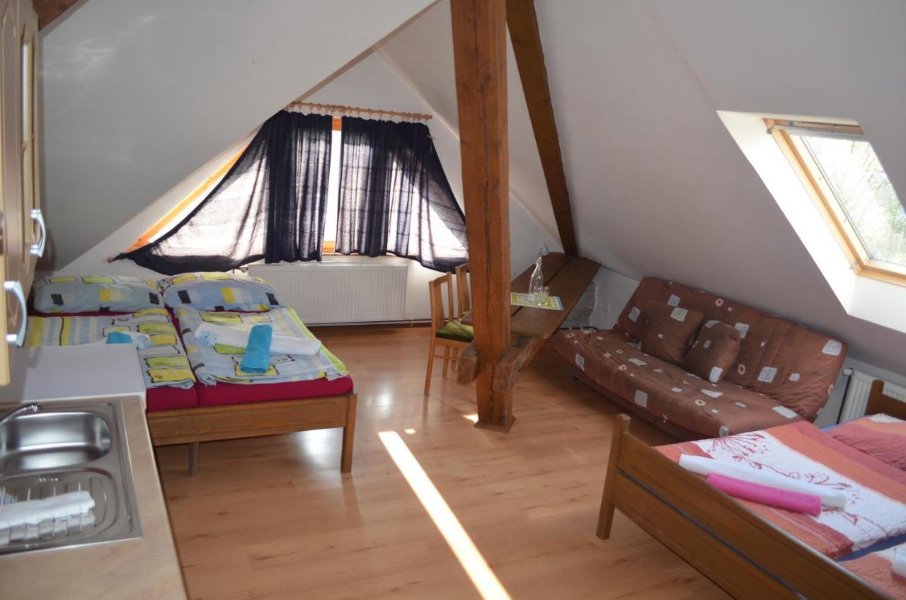 Hotel Famozclub Bakov nad Jizerou Pokój zdjęcie